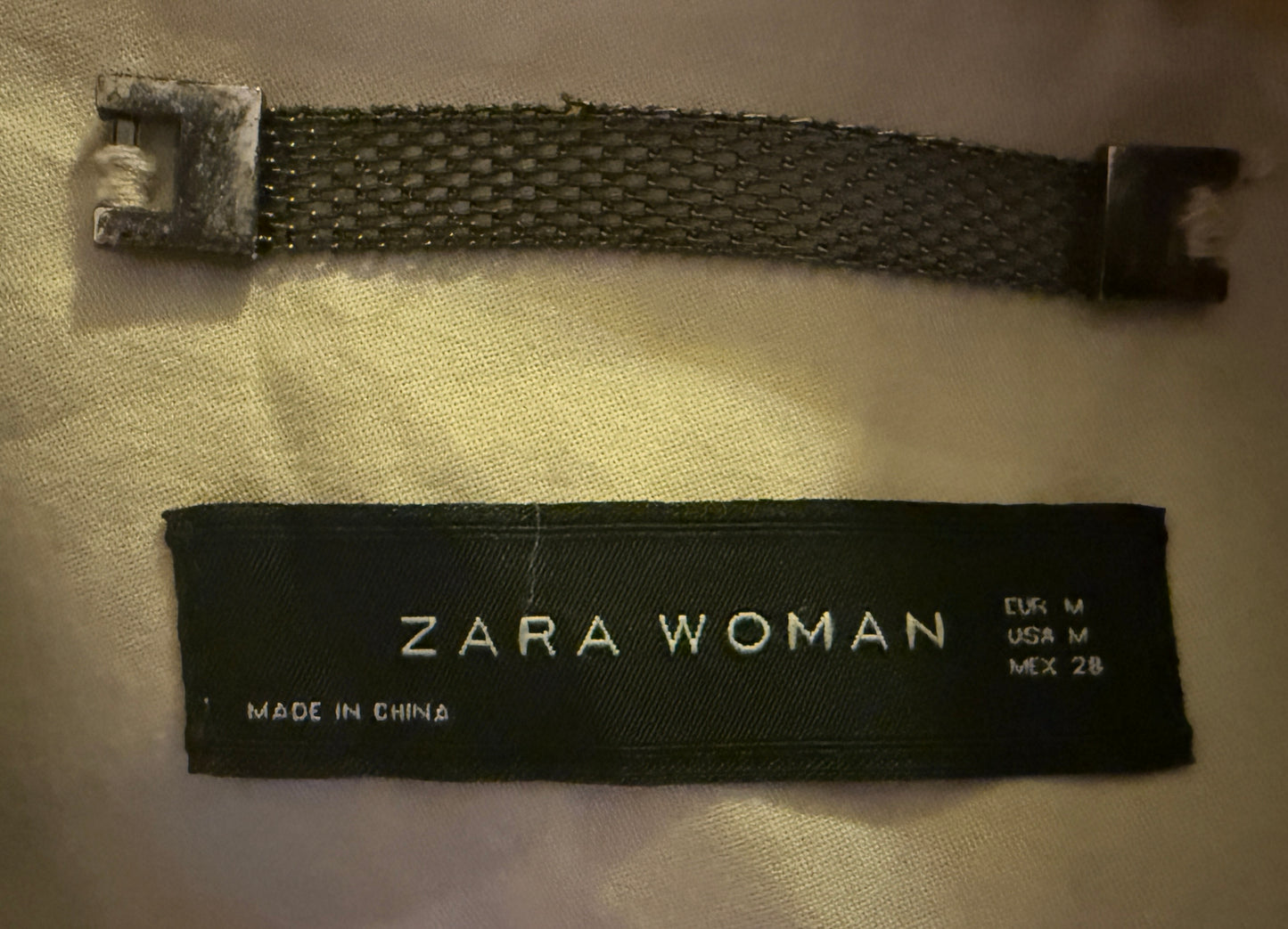 Women's Double-Breasted Trench Coat — Zara Woman