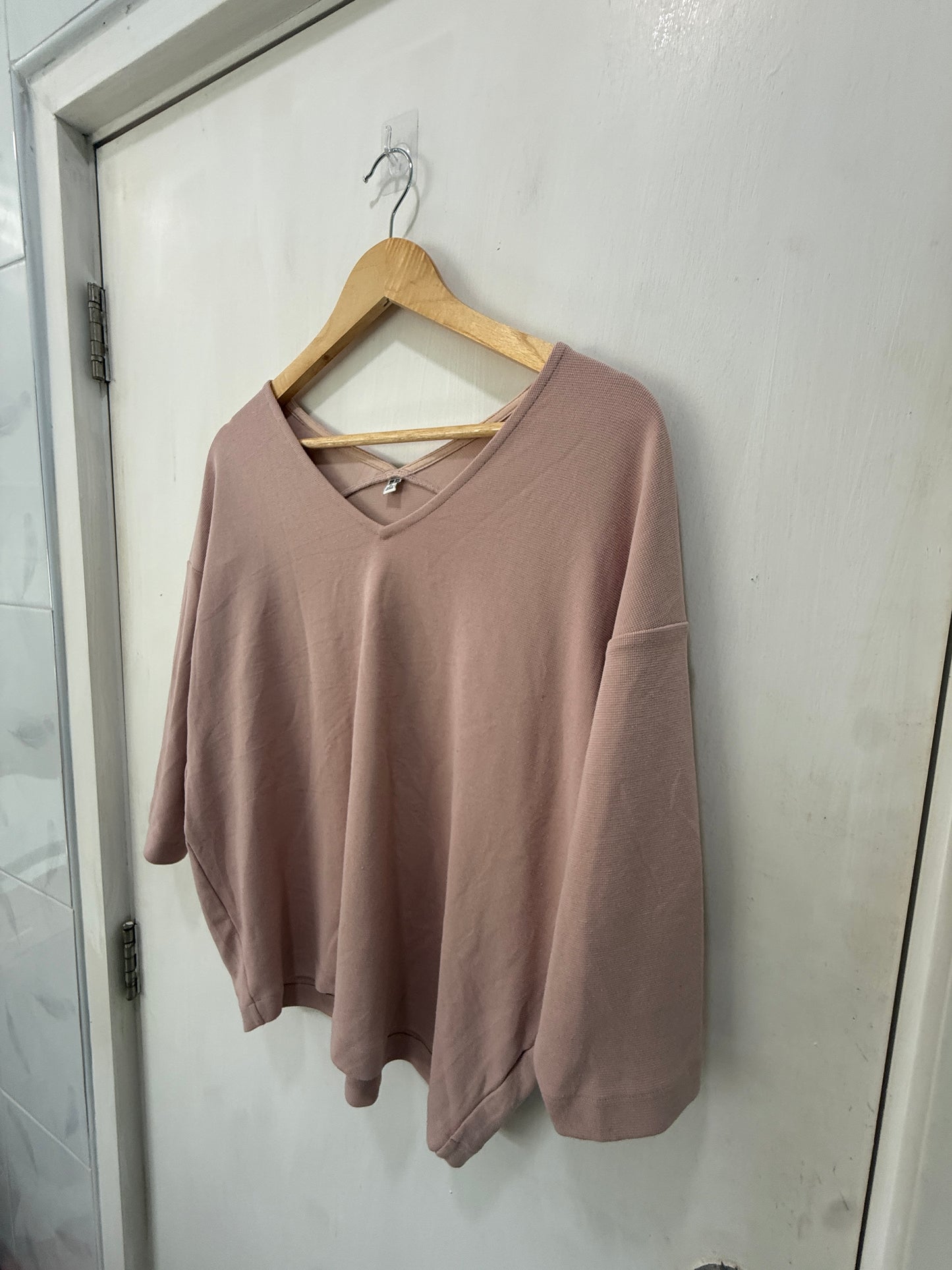 Uniqlo Pink V-Neck Batwing Blouse Size XL