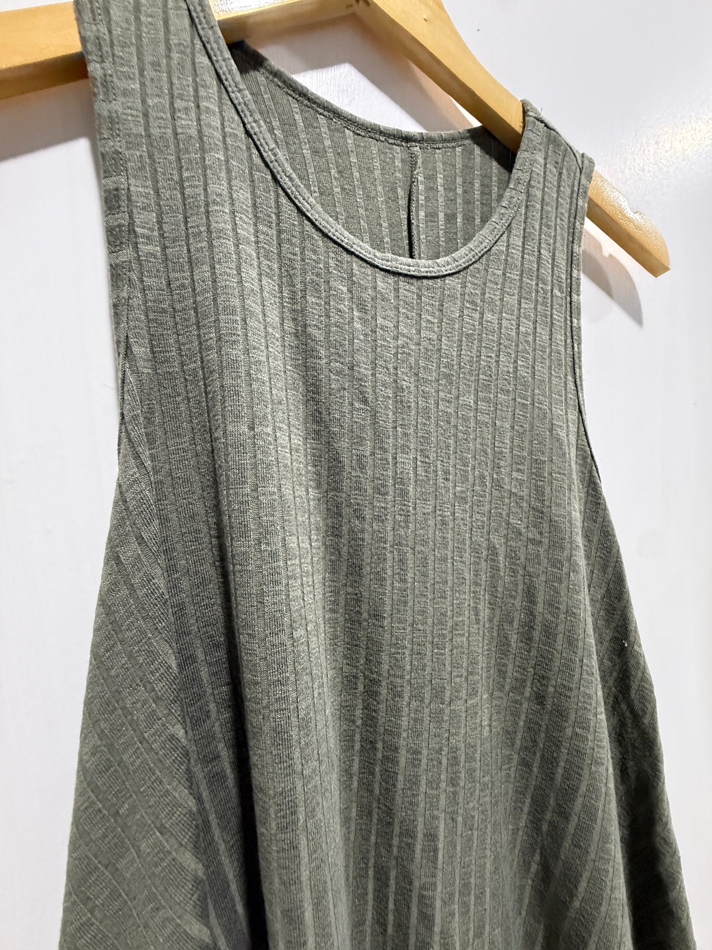 Arizona Jean Co Olive Green Ribbed Knit Tank Top S
