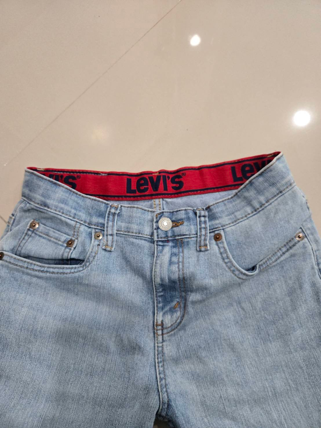 Levi's 514 Regular-Fit Light Wash Jeans
