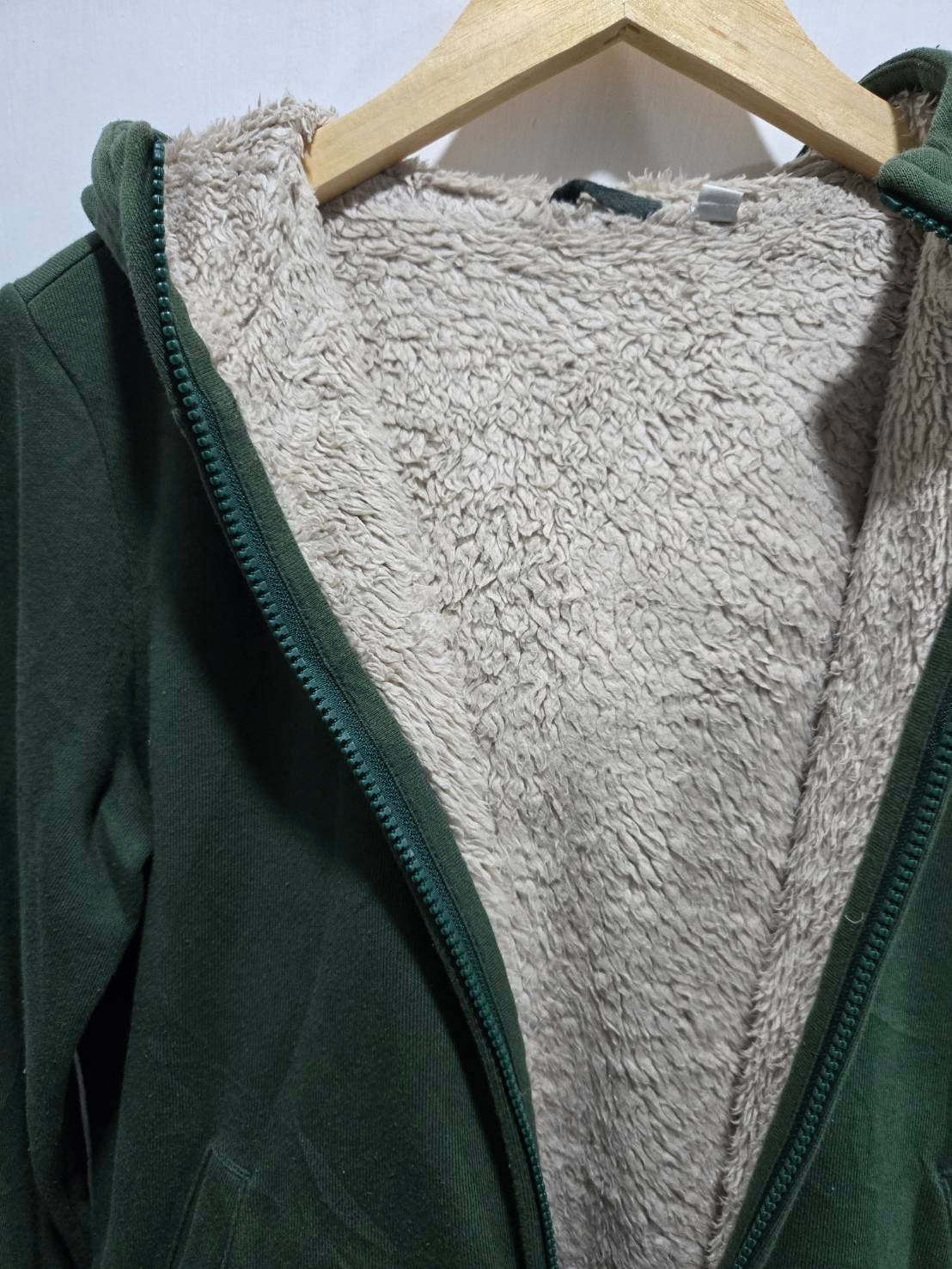 Uniqlo Green Sherpa-Lined Full-Zip Hoodie (Children 150cm)