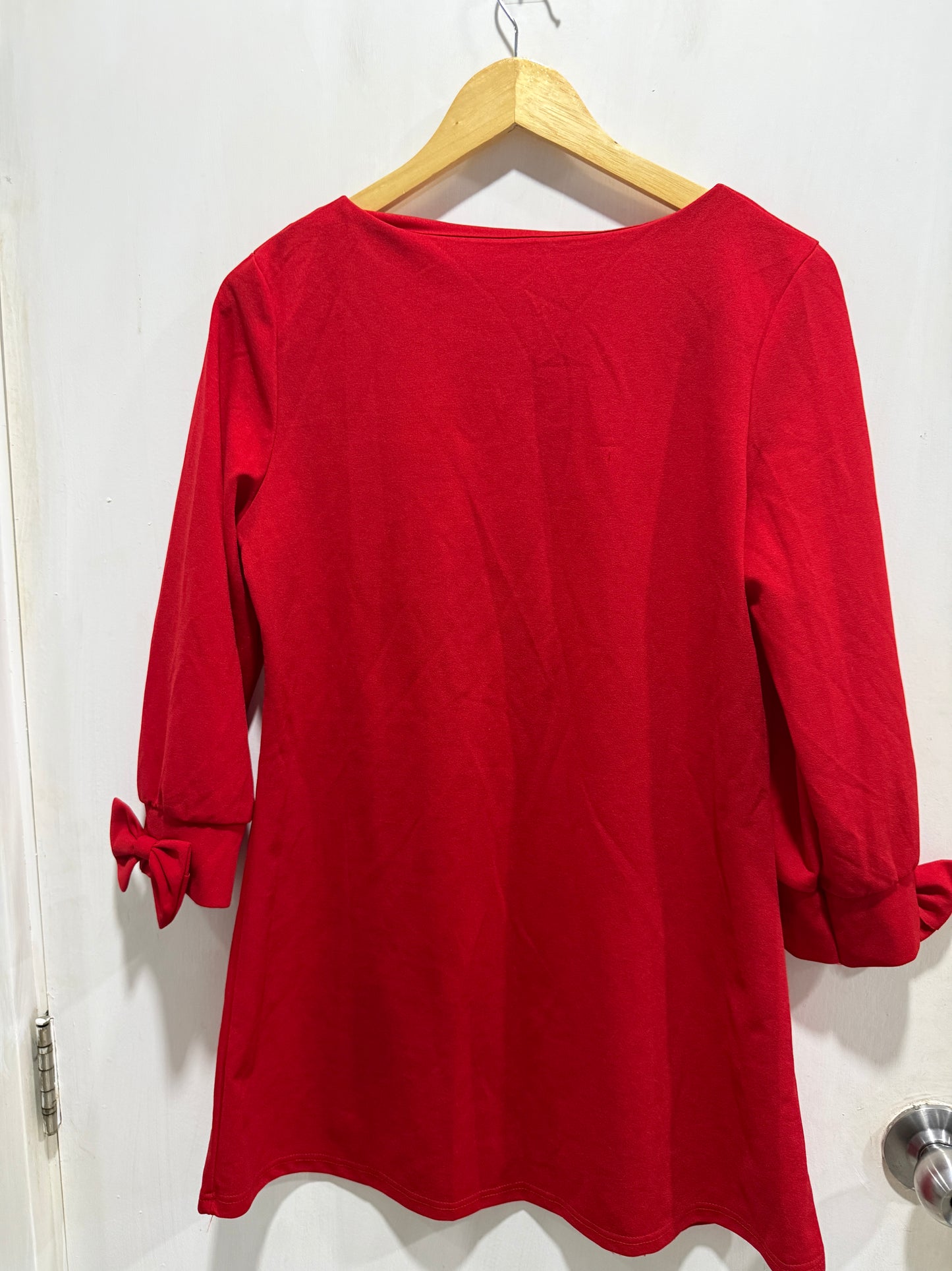 Mike Red Bow-Tie Cuff Three-Quarter Sleeve Dress M