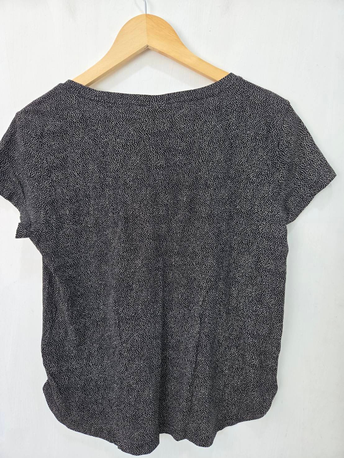 H&M Black Micro-Polka Dot Short-Sleeve Top EUR S/P