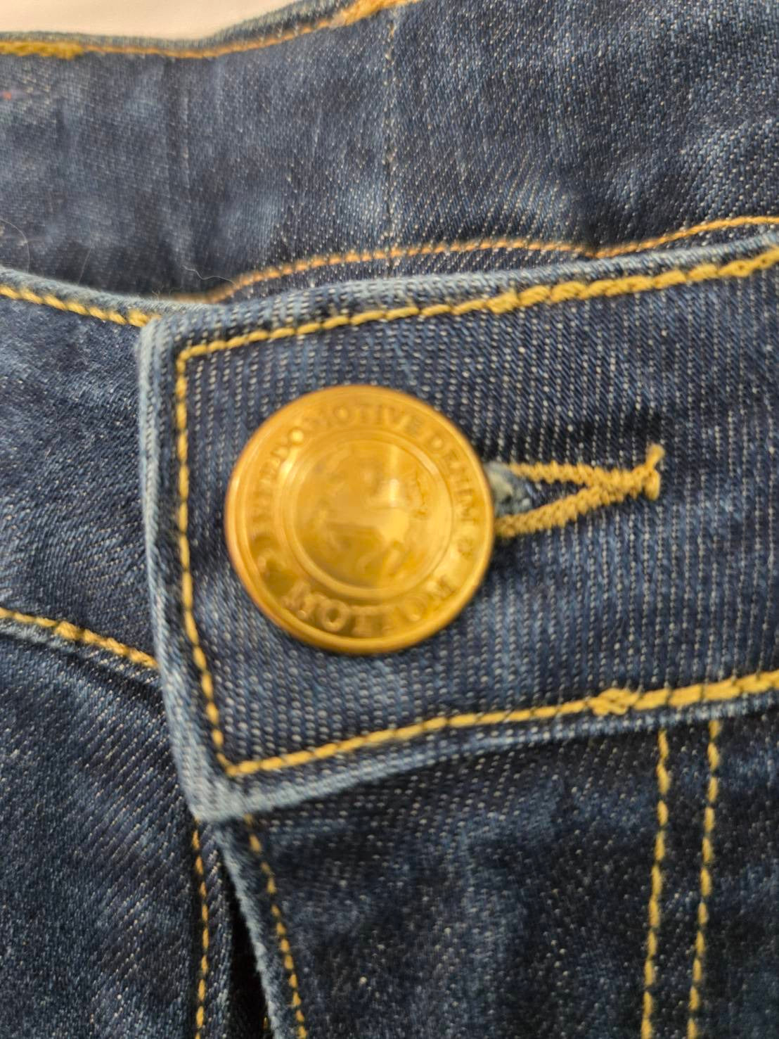 Dark Blue Flared Crop Denim Jeans — High-Rise Five-Pocket — Mottom