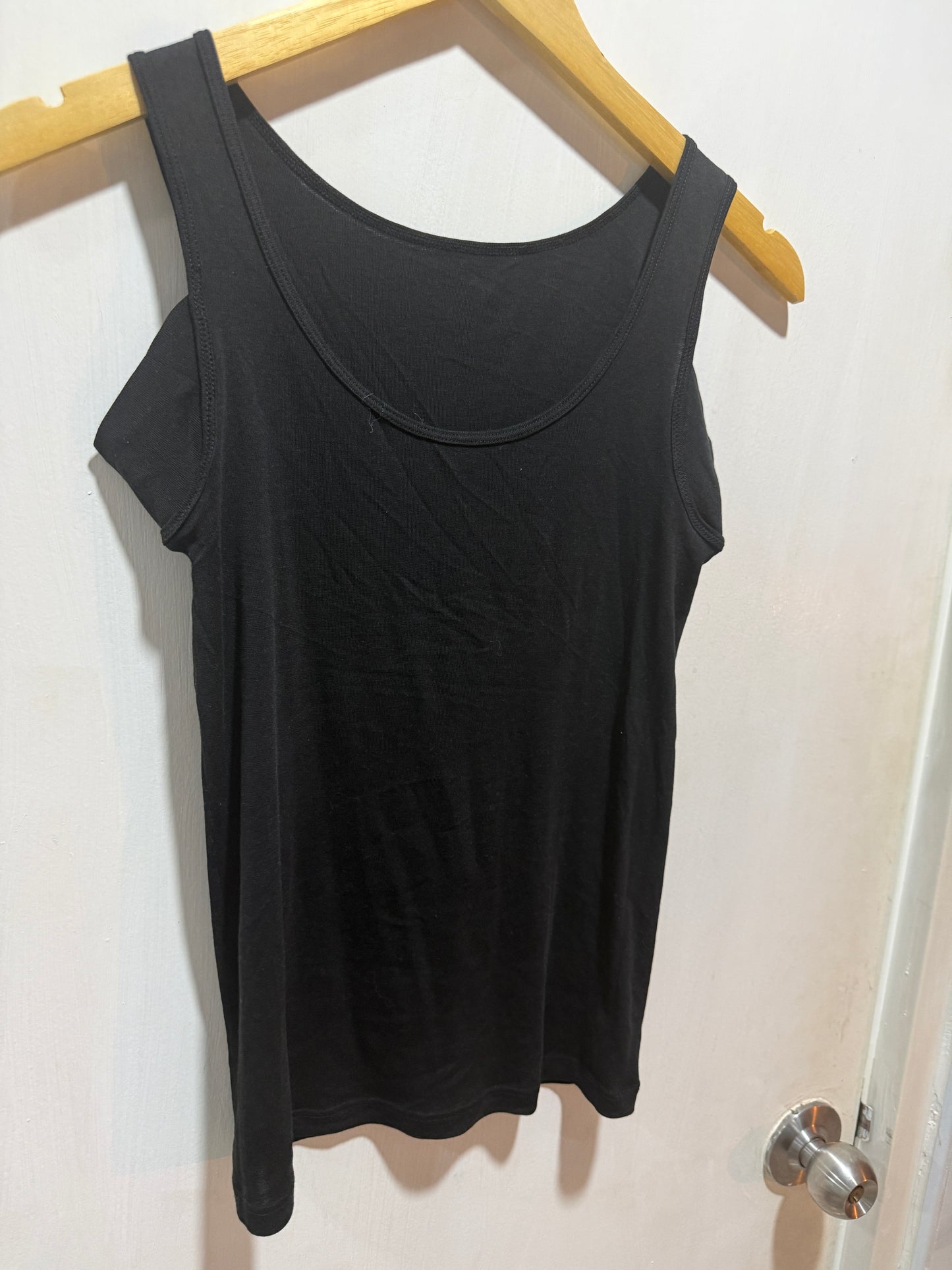 No Brand Black Scoop Neck Tank Top L