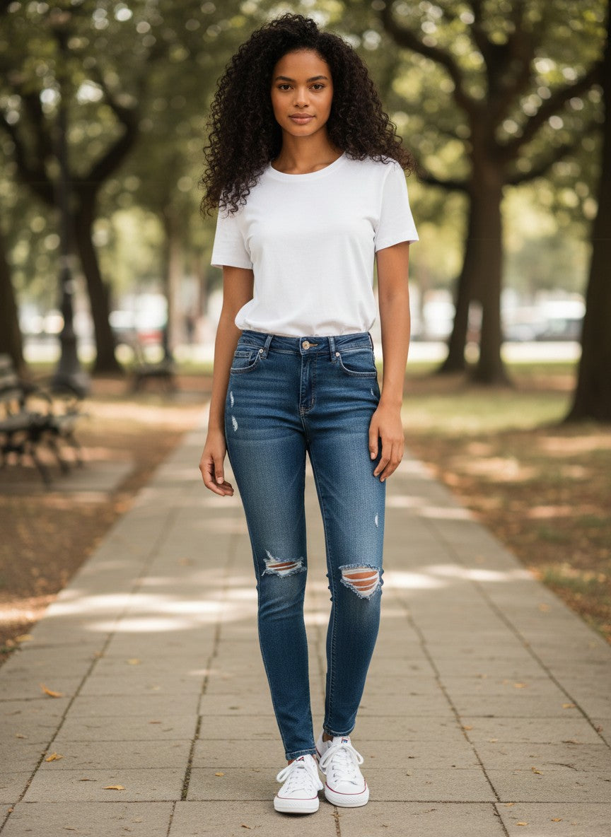 ChouChou Dark Wash Distressed Skinny Jeans — Size S