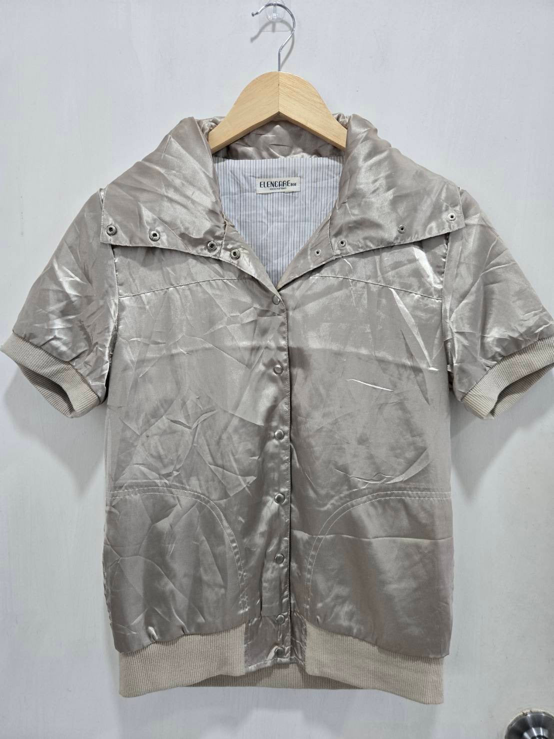 ELENCAREdUE Silver Short-Sleeve Jacket
