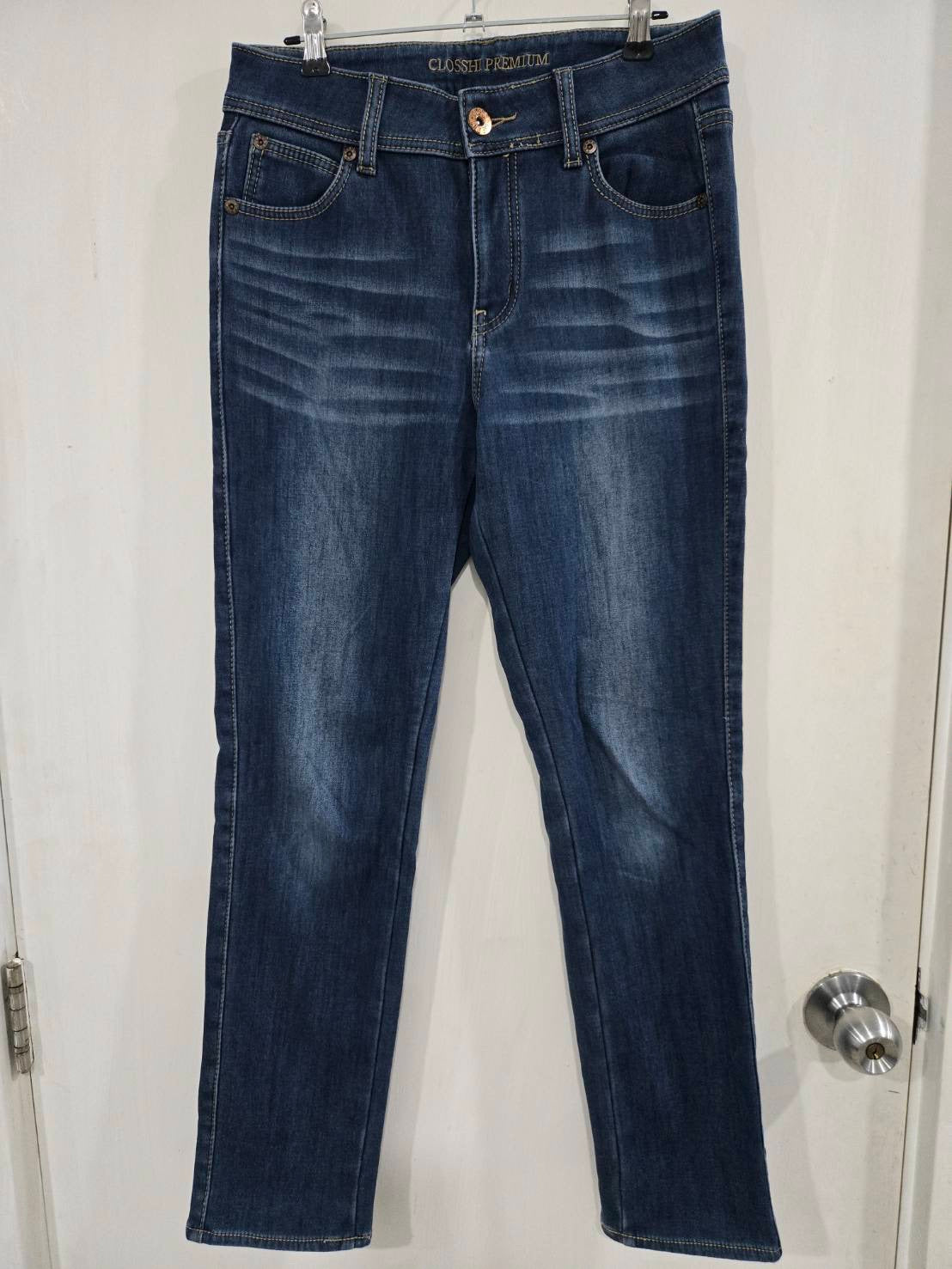 Blue Slimming Straight Jeans — Classic Five-Pocket — Closshi Premium