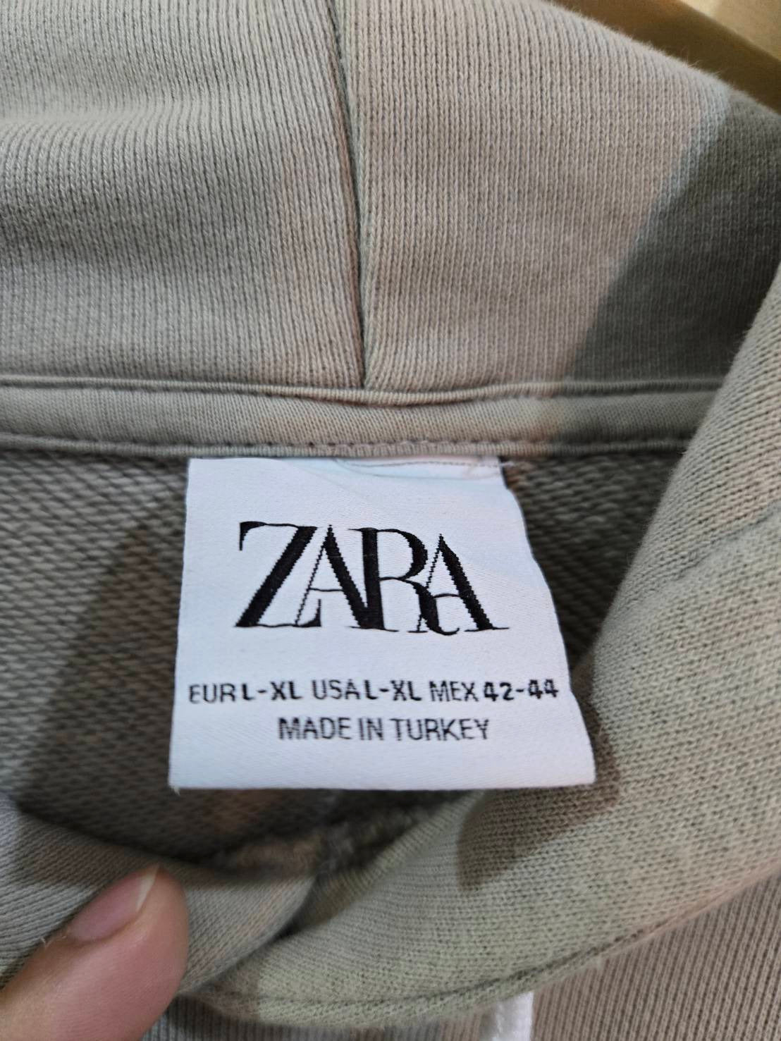 Oversized Hoodie — Sage Green Cargo Pocket — Zara