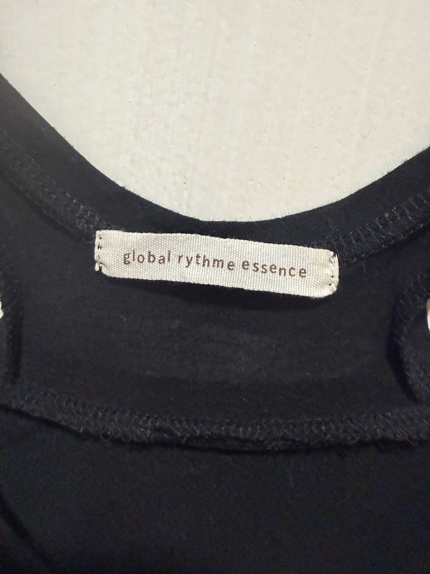 Global Rythme Essence Black Racerback Tank Top M