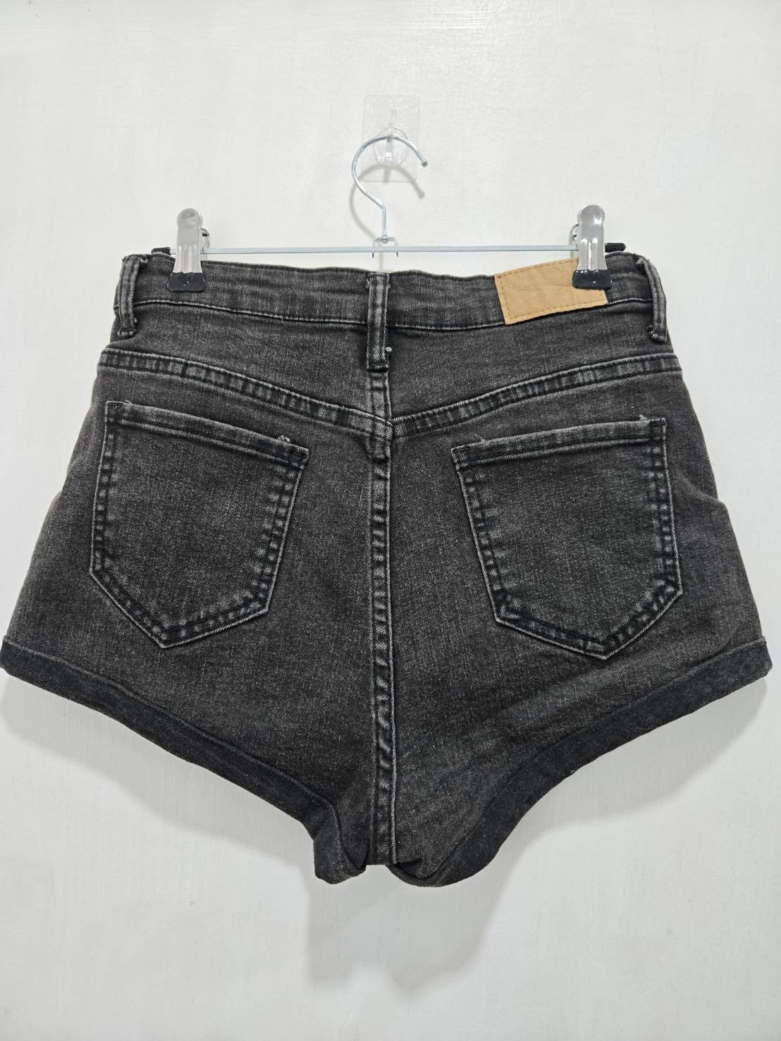 No Brand Anthracite Grey High-Waist Cuffed Denim Shorts Size M