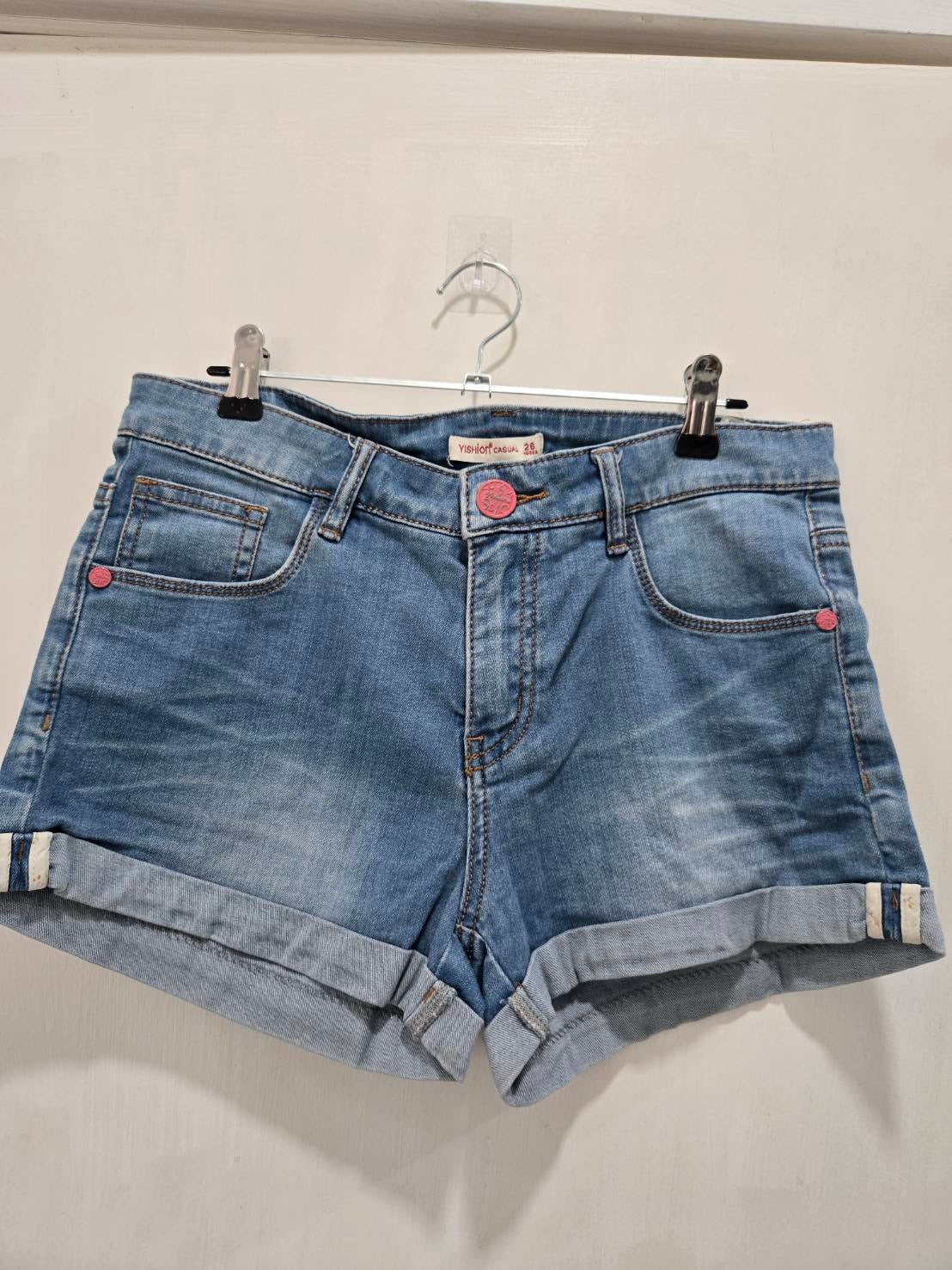 Yishion Casual Light Wash Rolled-Cuff Denim Shorts Size 26
