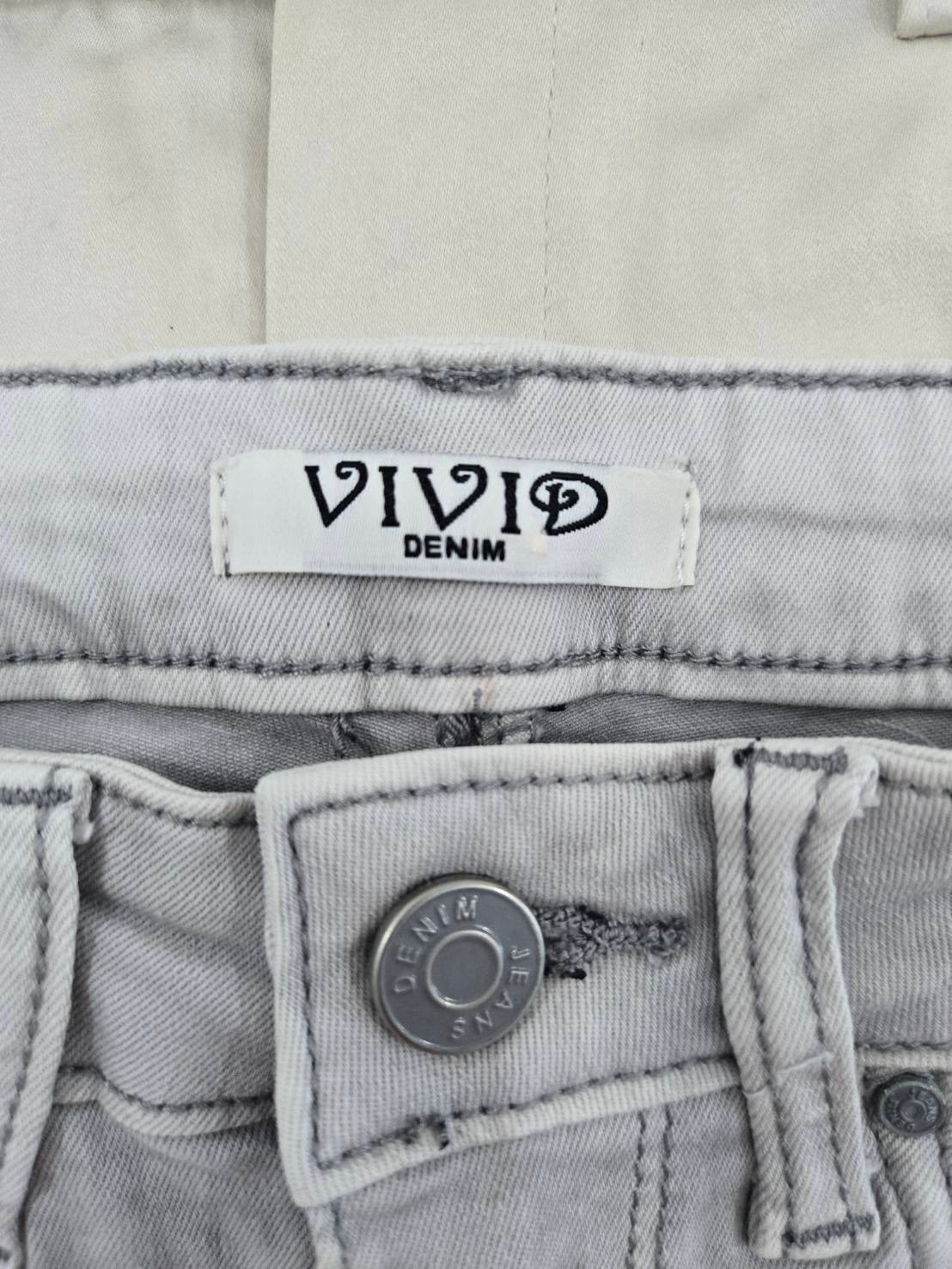 Vivid Grey Rolled-Cuff Denim Shorts Size 36