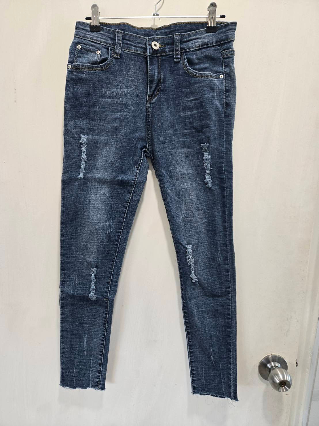Jean's Dark Blue Distressed Skinny Jeans Size 31