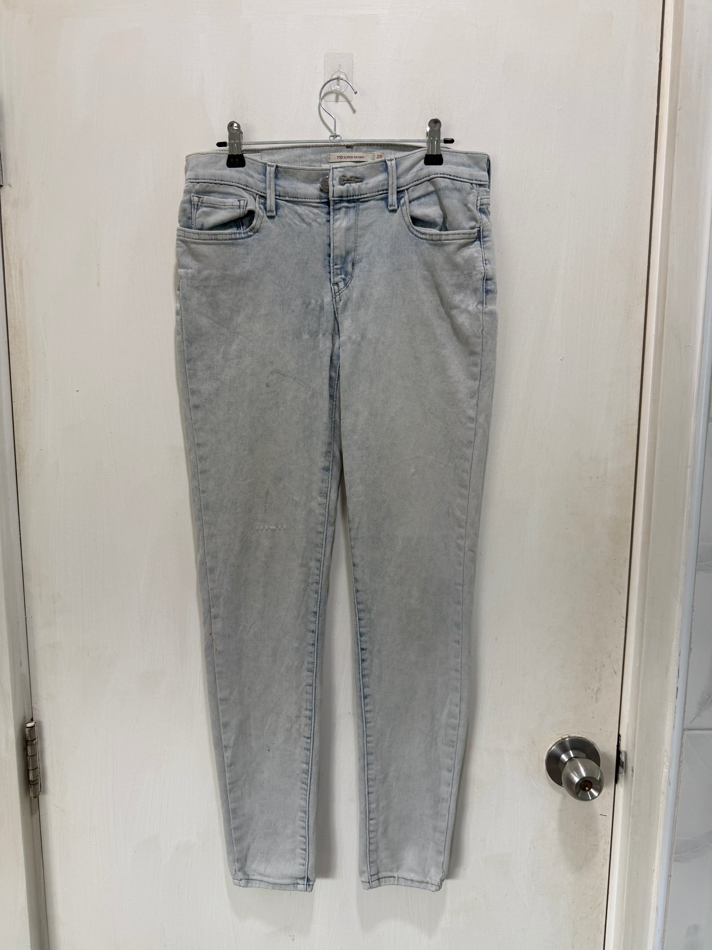 Levi's 710 Super Skinny Light Grey Jeans 28
