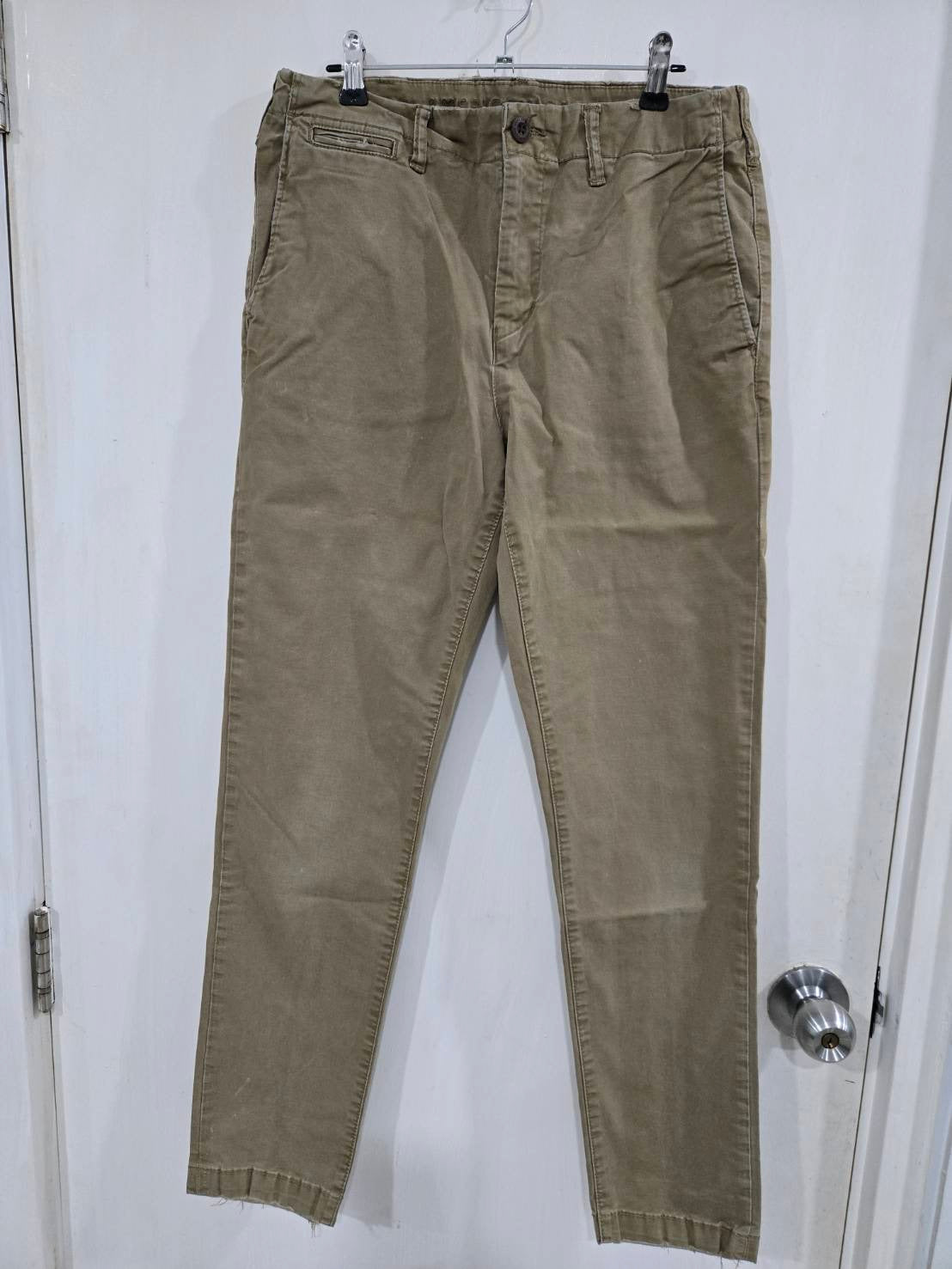 American Eagle Khaki Chino Pants