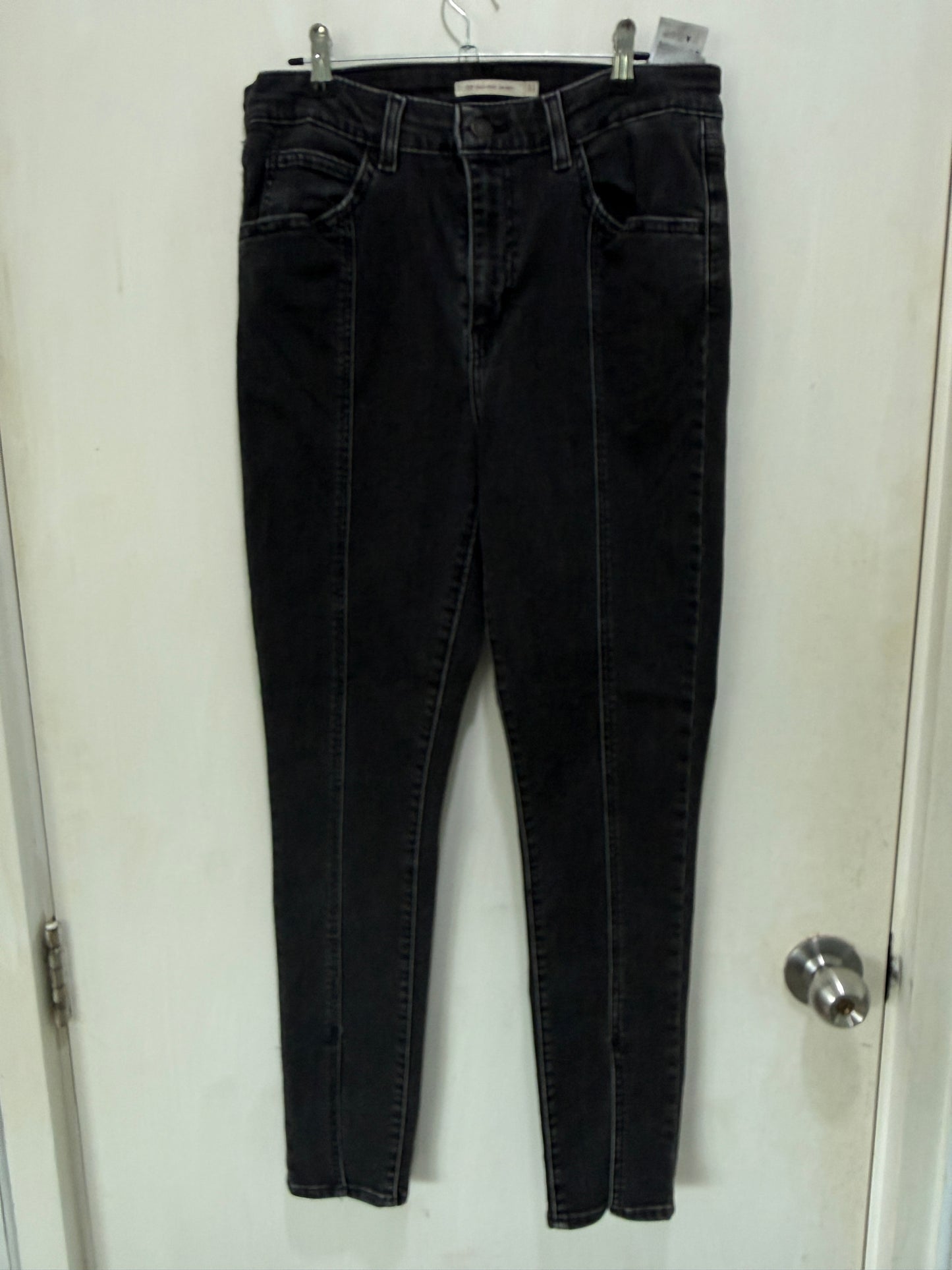 Levi's 721 High Rise Skinny Black Jeans 31