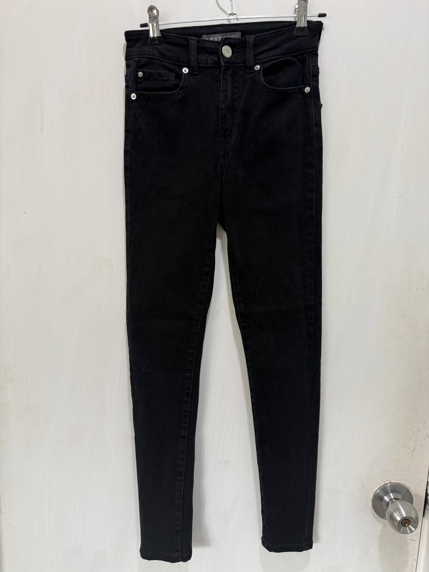 Denim Co. Black High-Rise Skinny Jeans EUR 32