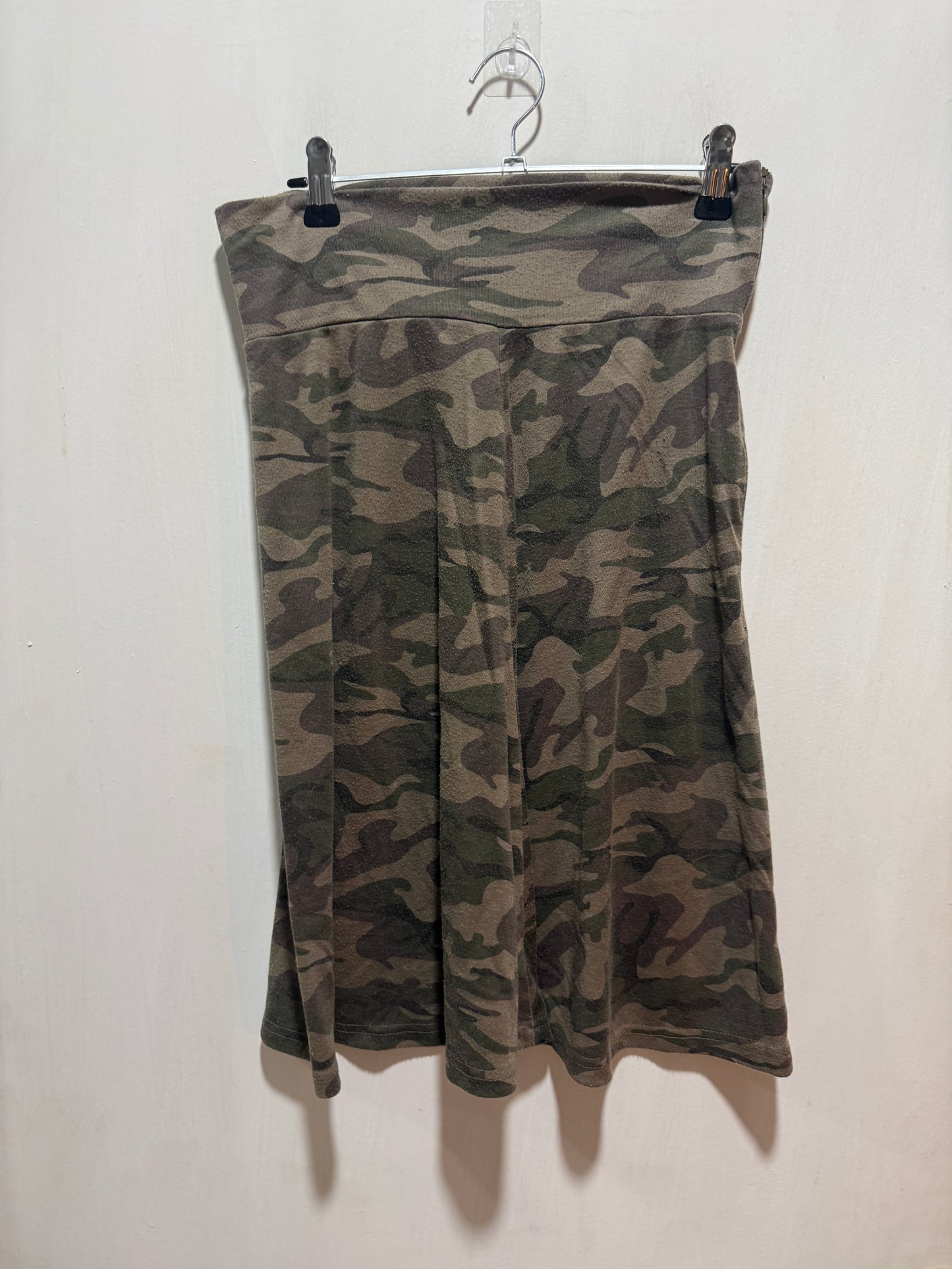 Lazy Camouflage Midi Flare Skirt L