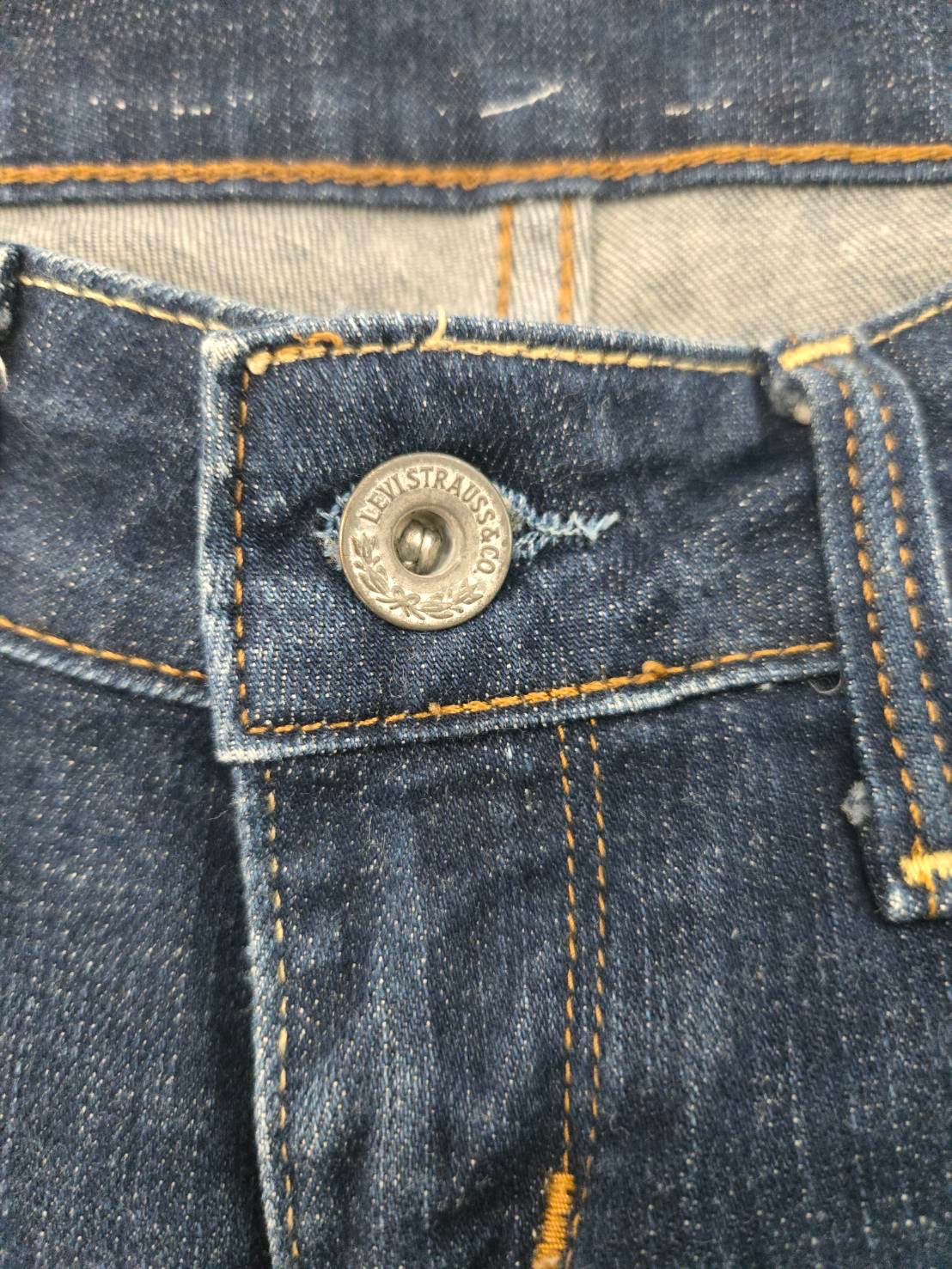 Dark Wash Boot Cut Jeans — Whiskered Thigh Fade — Levi's