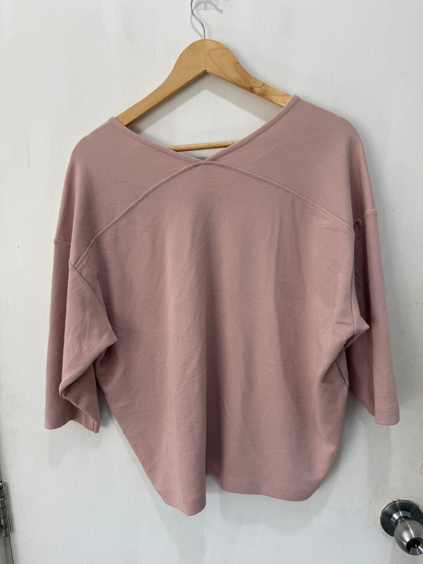 Uniqlo Pink V-Neck Batwing Blouse Size XL