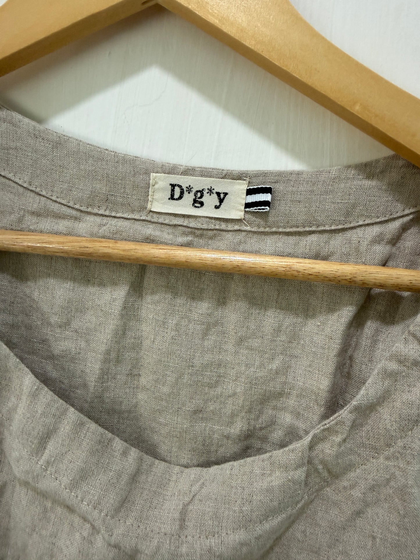 D'g*y Beige Linen Sleeveless Vest Top Size M
