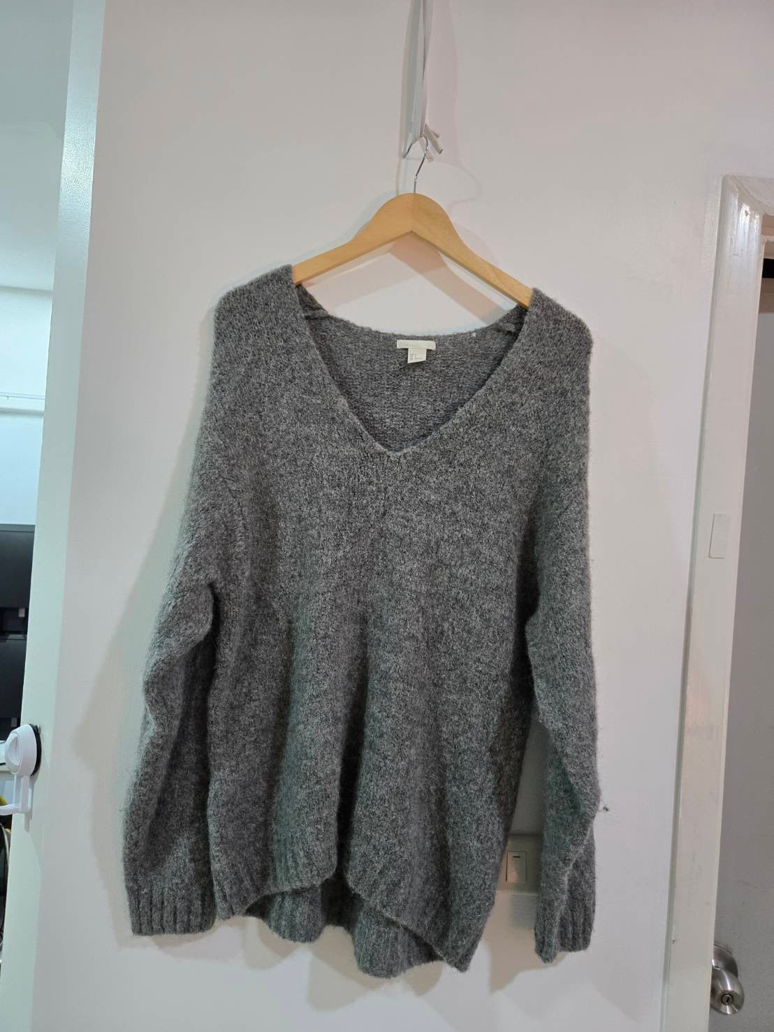 Oversized V-Neck Knit Sweater — Grey Marl — H&M
