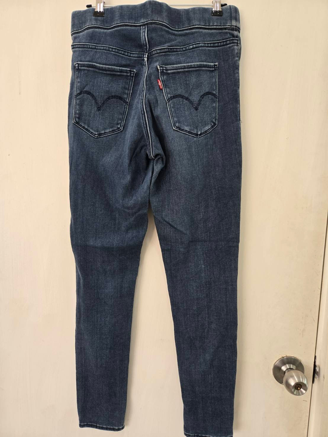 Levi's Dark Wash Shaping Legging Jeans Size 26