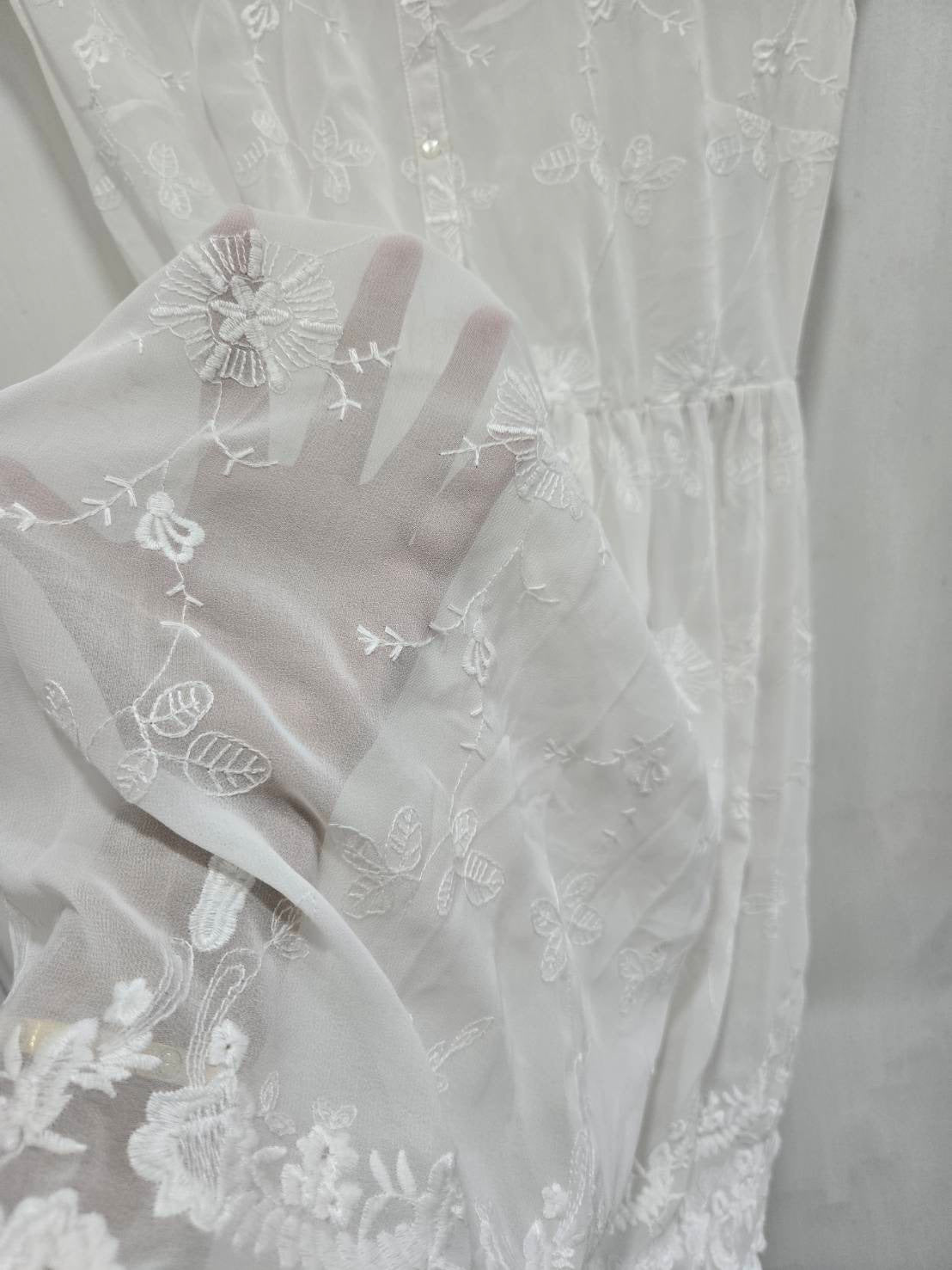 White Embroidered Floral Shirt Dress — Collared Classic — ESP