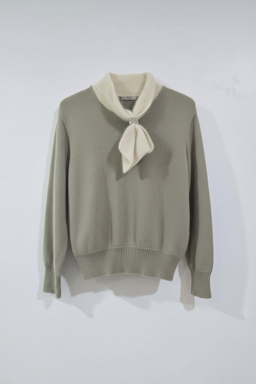 Sage Green Sweater with Integrated Scarf — Vareuse Tokyo