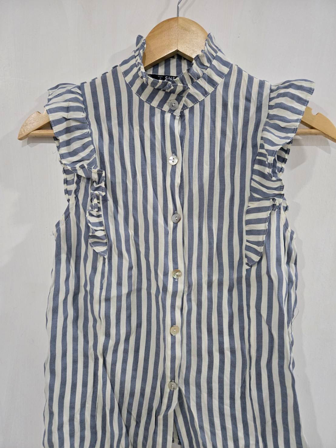 SHEIN Blue Striped Ruffled Sleeveless Blouse