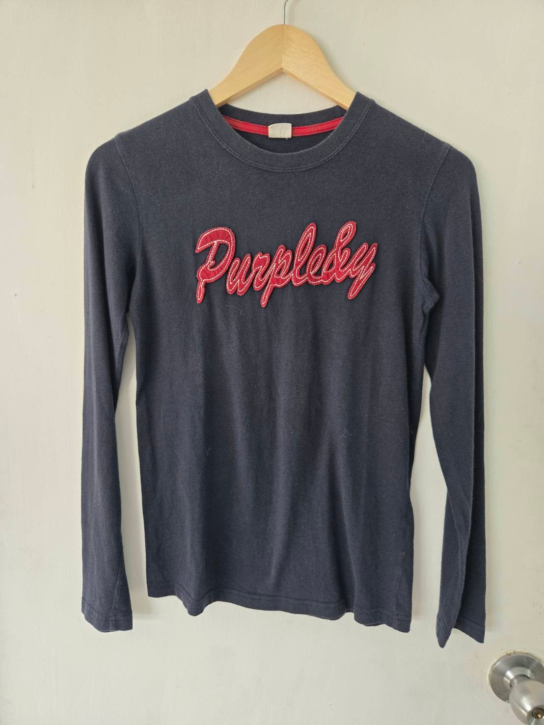 Navy Fine Knit Jumper — Red Embroidered Slogan — Purple & Yellow