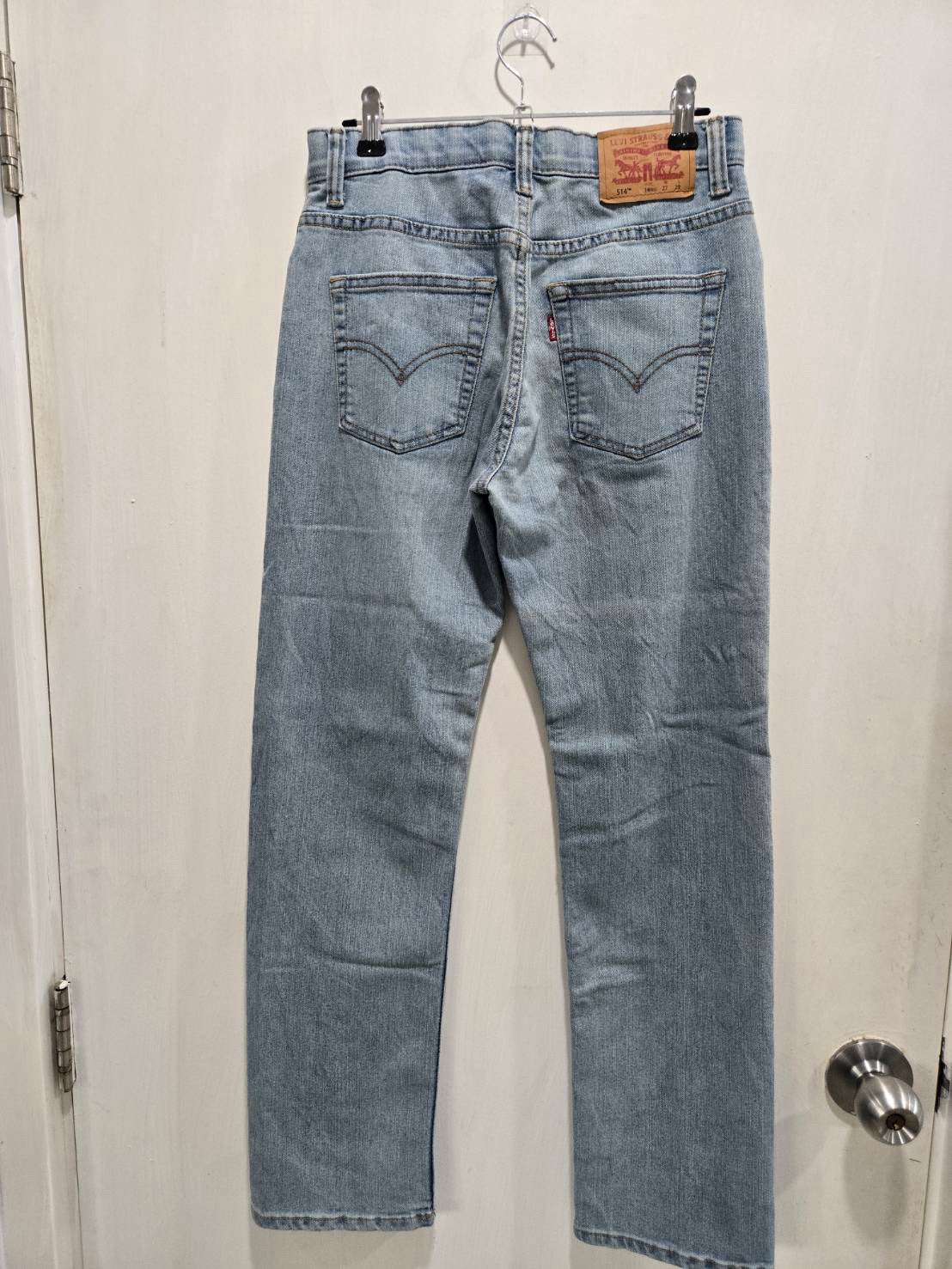 Levi's 514 Regular-Fit Light Wash Jeans