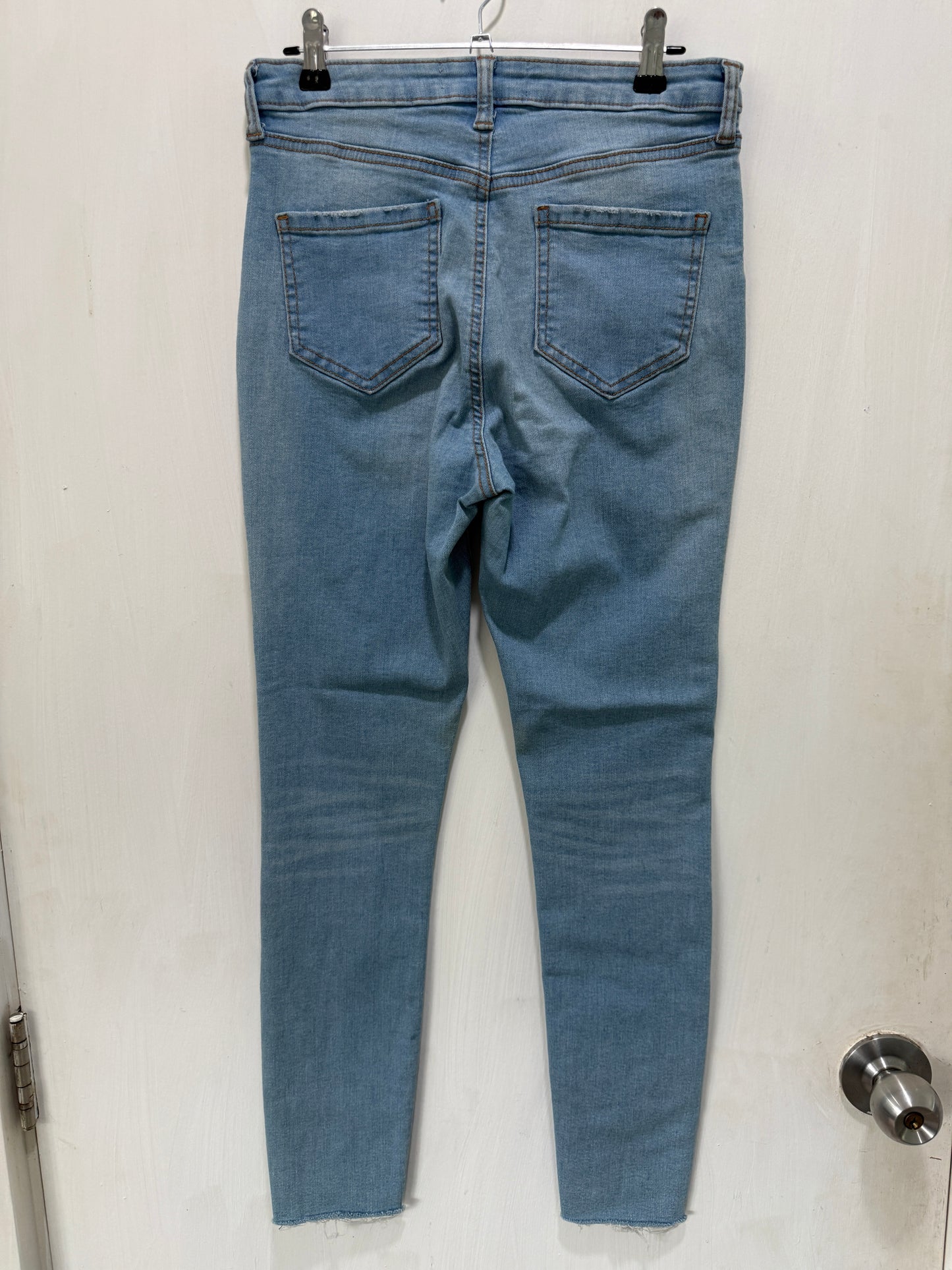 Denim Co. Light-Wash Button-Fly Skinny Jeans EUR 38