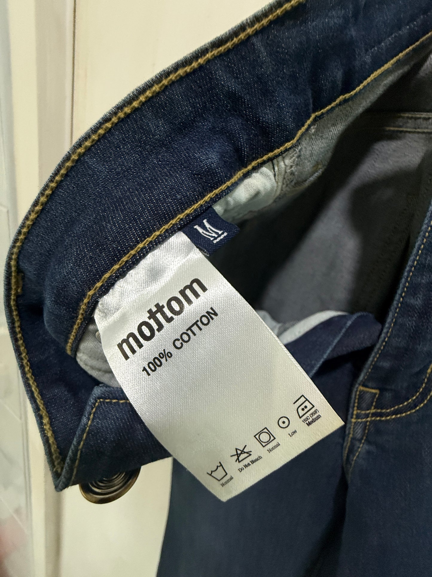 Mottom Indigo High-Rise Flared Jeans M