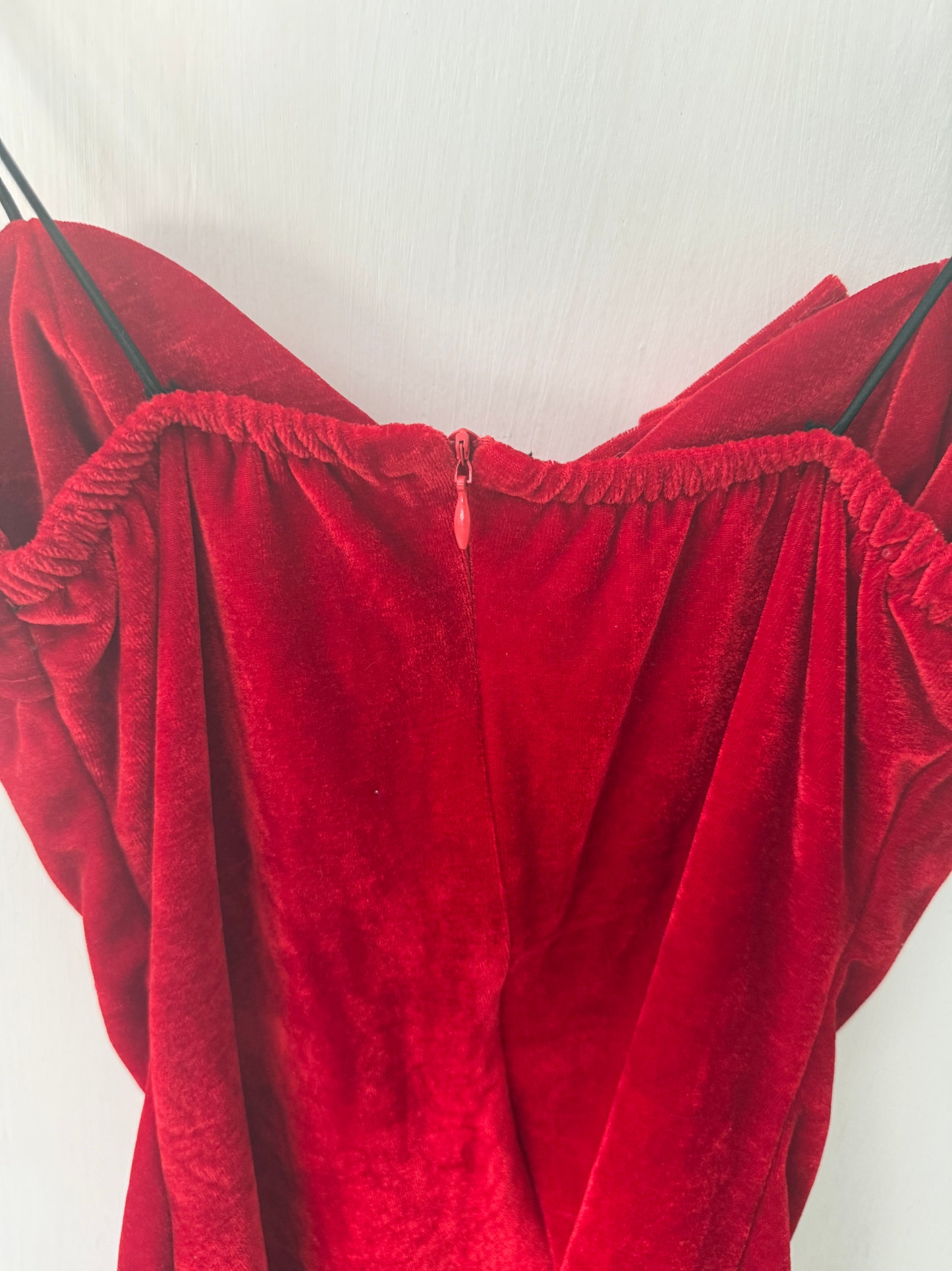 Red Velvet Ruffled Sweetheart Mini Dress — Spaghetti Strap Statement — No Label