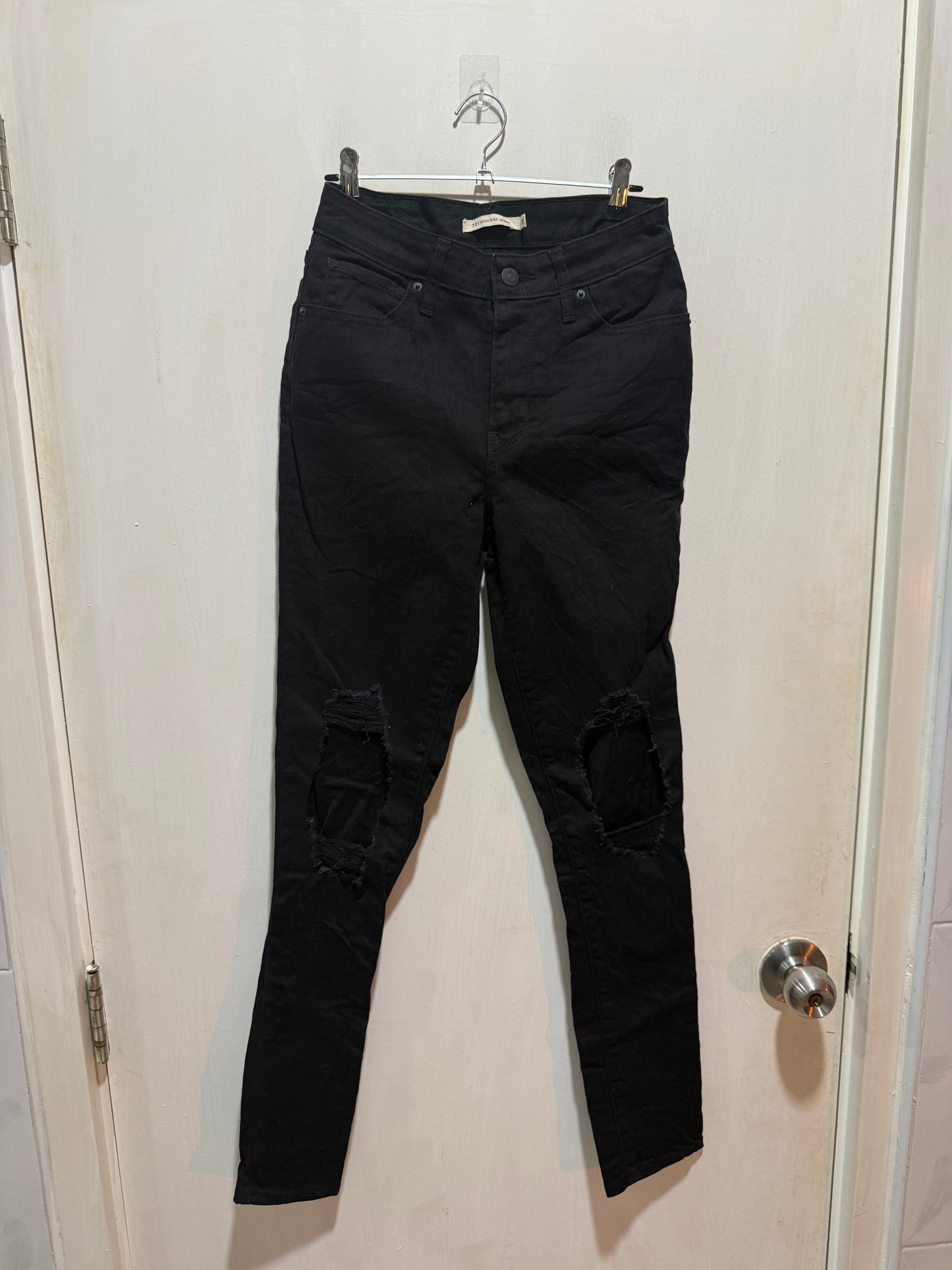 Levi's 721 Black High Rise Ripped Knee Skinny Jeans 26