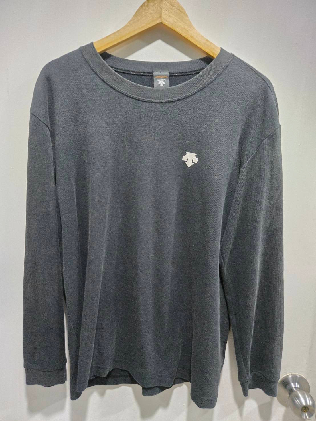 Descente Dark Grey Long-Sleeve Sweatshirt